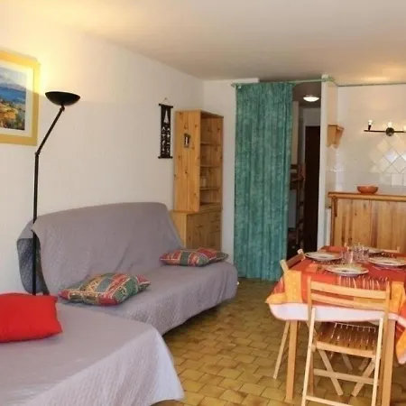 Apartment A Gruissan: Terrasse, Parking, Clim, Proche Commerces Et Port - Fr-1-229-71 Gruissan