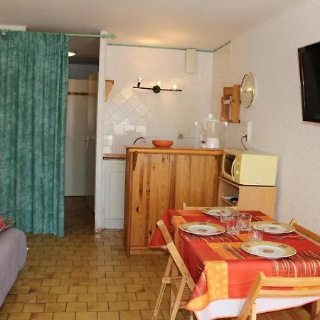 Apartment A Gruissan: Terrasse, Parking, Clim, Proche Commerces Et Port - Fr-1-229-71 Gruissan
