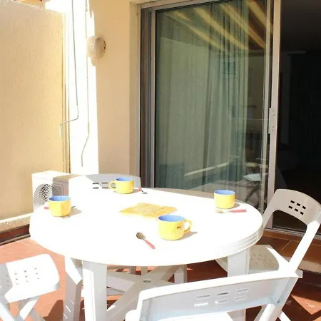 A Gruissan: Terrasse, Parking, Clim, Proche Commerces Et Port - Fr-1-229-71 *